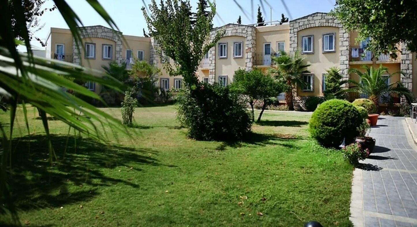 Фото Parilti Hotel 3*